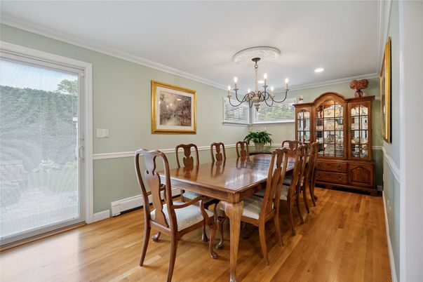 Chandelier, Dining room, Interior, Recessed Lighting, Wood Texture Flooring