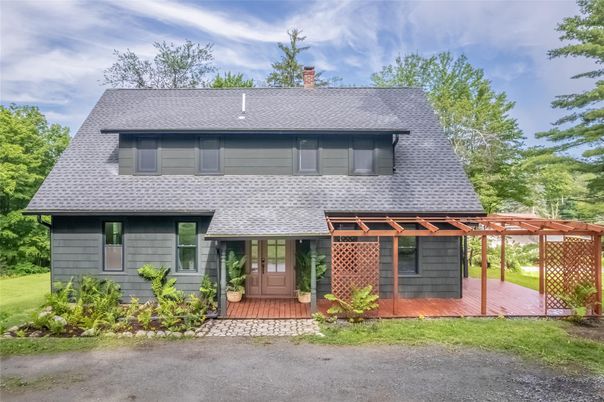 Backyard, Exterior, Facade, Cape Cod
