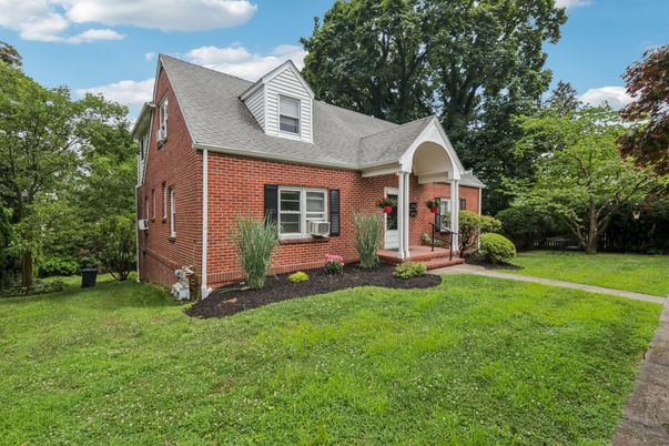 Exterior, Facade, Brick Facade, Cape Cod
