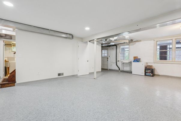 Garage, Interior, Recessed Lighting