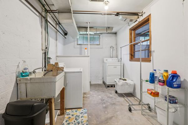 Interior, Washer