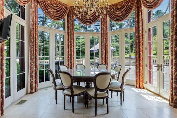 Chandelier, Dining room, Interior, Sun Room