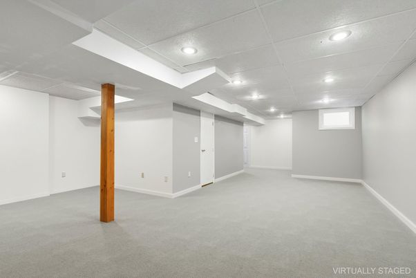 Empty room, Interior, Recessed Lighting