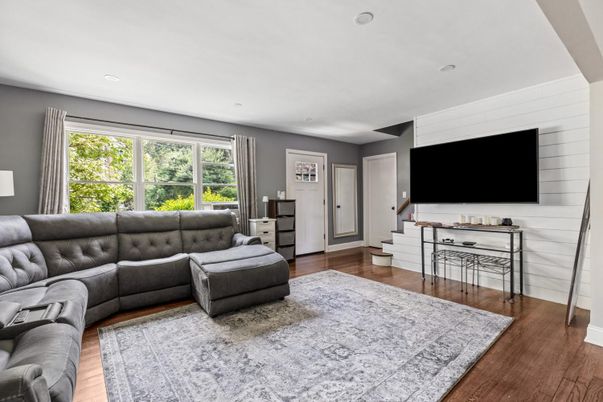 Interior, Living room, Recessed Lighting, Wood Texture Flooring