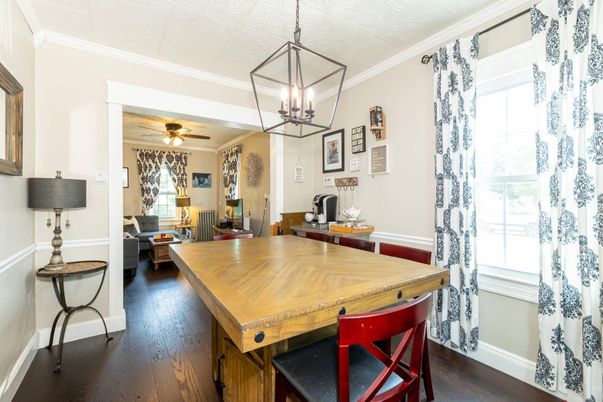 Interior, Living room, Pendant Lights, Wood Texture Flooring