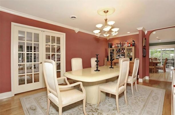Chandelier, Dining room, Interior, Recessed Lighting, Wood Texture Flooring