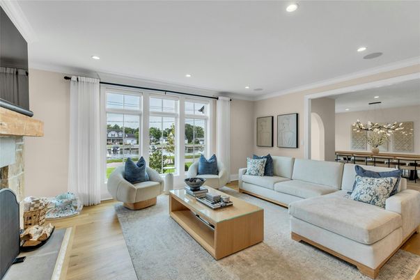 Dining room, Interior, Living room, Pendant Lights, Recessed Lighting, Wood Texture Flooring