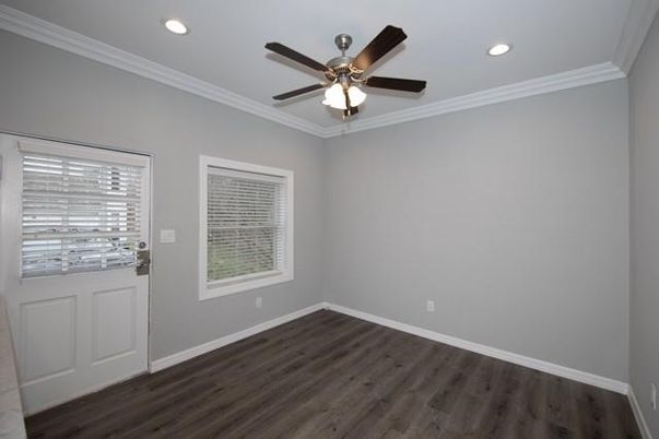 Empty room, Interior, Recessed Lighting, Wood Texture Flooring