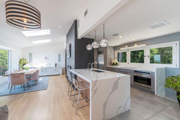 Dining room, Interior, Kitchen, Pendant Lights, Recessed Lighting, Stainless Steel Appliances, Wood Texture Flooring