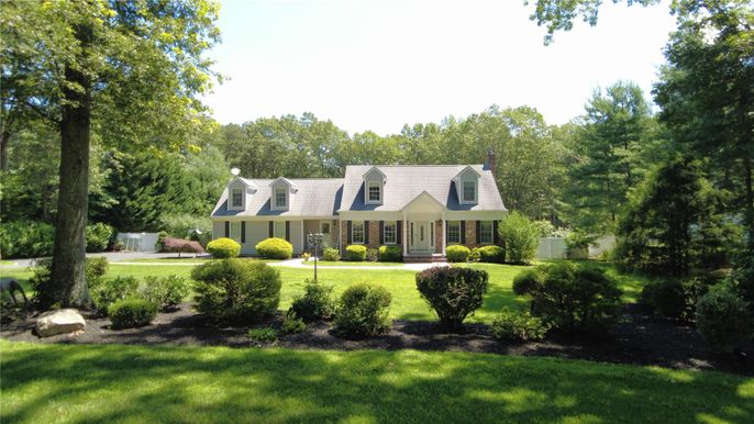 Backyard, Exterior, Facade, Cape Cod