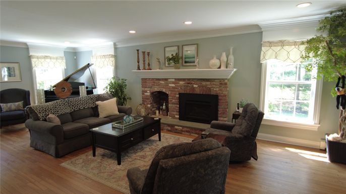Fireplace, Interior, Living room, Piano, Recessed Lighting, Wood Texture Flooring