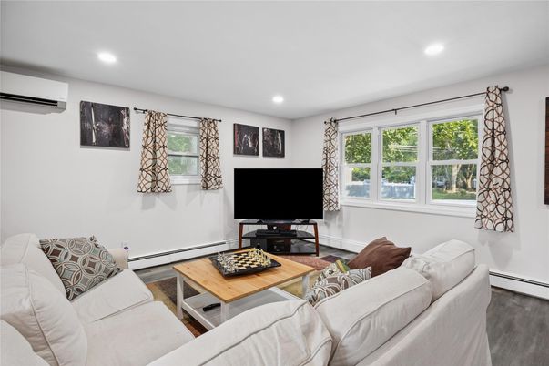 Interior, Living room, Recessed Lighting, Wood Texture Flooring