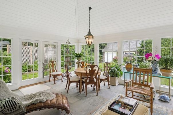 Dining room, Interior, Pendant Lights, Sun Room