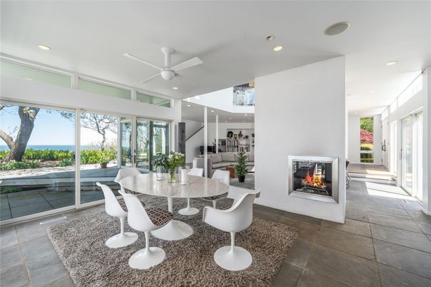 Dining room, Fireplace, Interior, Recessed Lighting, Water