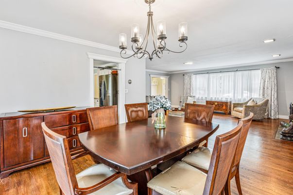 Chandelier, Dining room, Interior, Recessed Lighting, Wood Texture Flooring