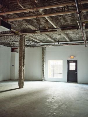 Garage, Interior, Wooden Beams