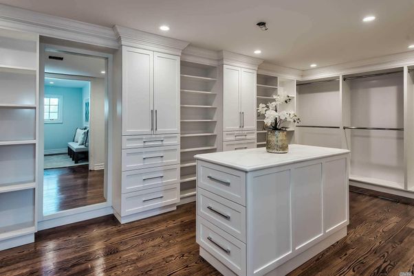 Interior, Recessed Lighting, Walk-in Closets, Wood Texture Flooring
