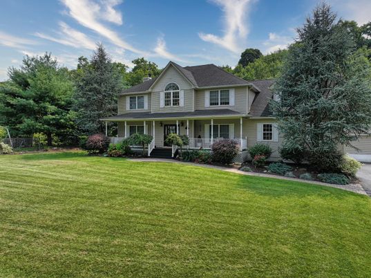 Backyard, Exterior, Facade, Farmhouse