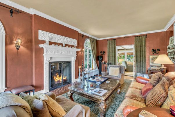 Fireplace, Interior, Living room