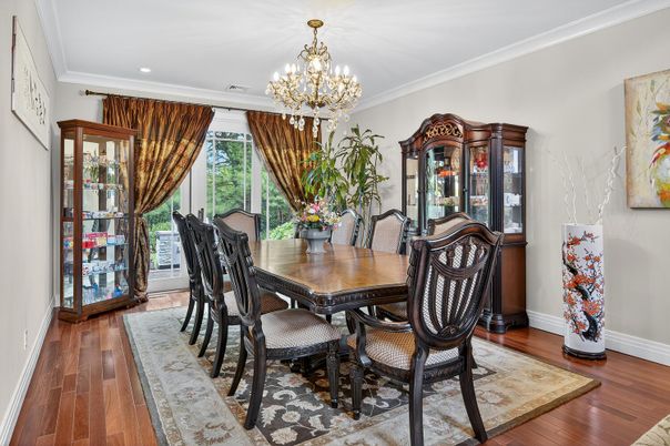 Chandelier, Dining room, Interior, Recessed Lighting, Wood Texture Flooring