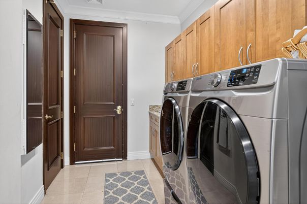 Interior, Washer