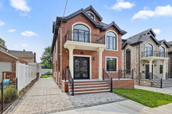Exterior, Facade, Brick Facade, Brick Traditional