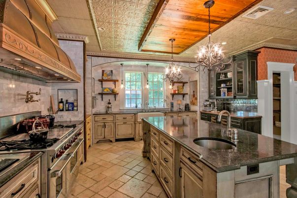 Chandelier, Interior, Kitchen, Pendant Lights, Wooden Ceilings