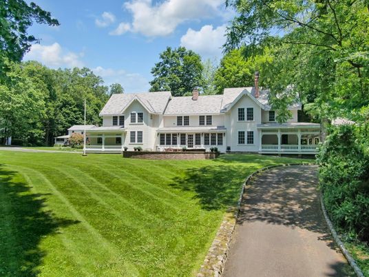 Backyard, Exterior, Facade, Farmhouse
