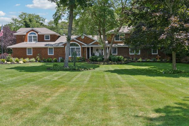 Backyard, Exterior, Facade, Brick Facade, Cape Cod