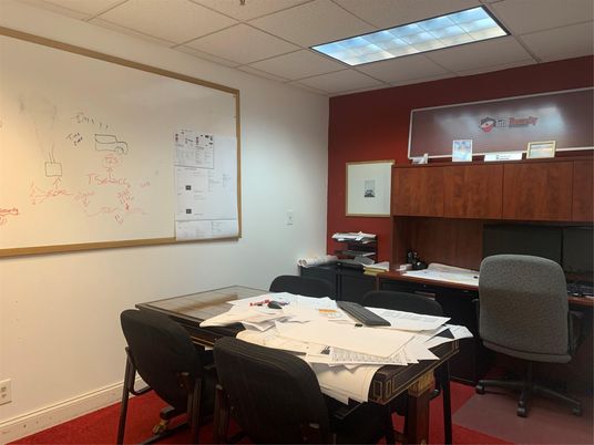 Home Office, Interior