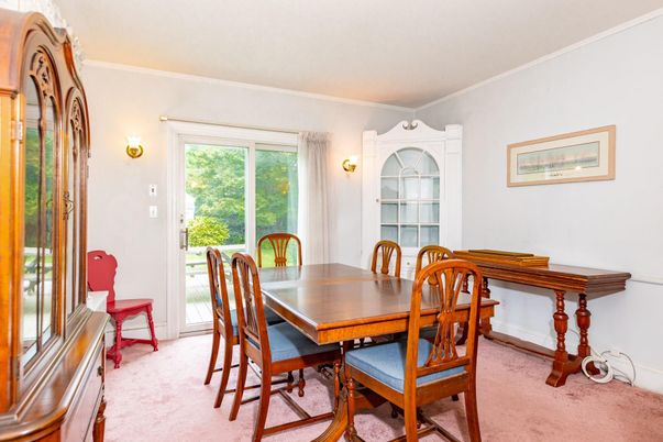 Dining room, Interior