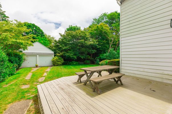 Detached Garage, Exterior