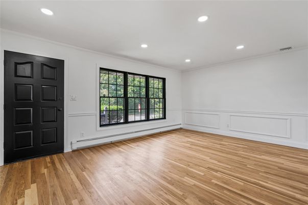 Empty room, Interior, Recessed Lighting, Wood Texture Flooring
