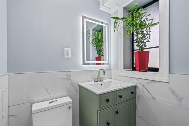 Bathroom, Interior, Marble Walls