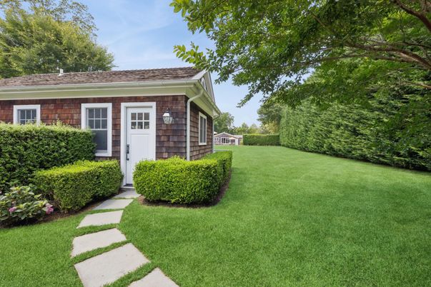 Exterior, Facade, Cape Cod