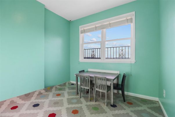 Dining room, Interior