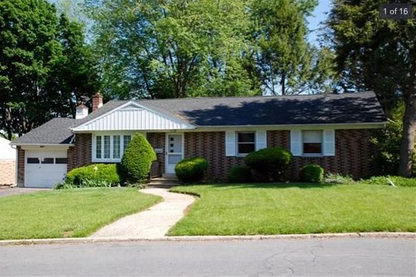 Attached, Exterior, Facade, Brick Facade, Ranch