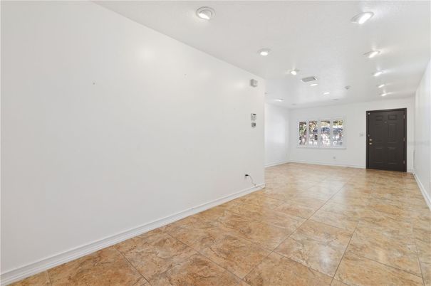 Empty room, Interior, Recessed Lighting