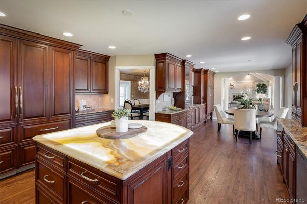 Chandelier, Dining room, Interior, Kitchen, Recessed Lighting, Wood Texture Flooring