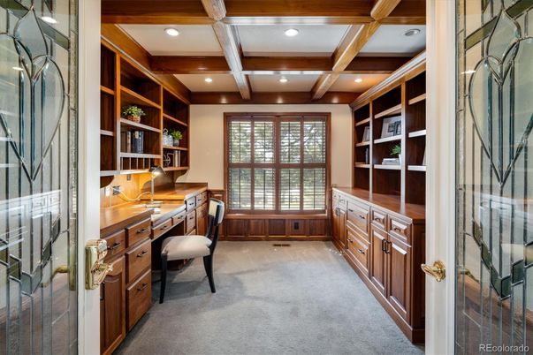 Home Office, Interior, Recessed Lighting, Wooden Beams