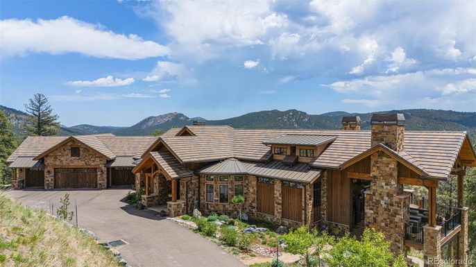 Attached, Exterior, Facade, Log Home