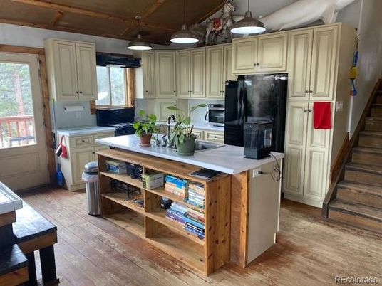 Interior, Kitchen, Pendant Lights, Wood Texture Flooring