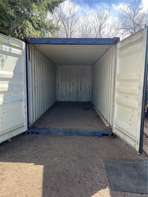 Detached Garage, Exterior