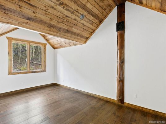 Empty room, Interior, Wooden Ceilings, Wood Texture Flooring