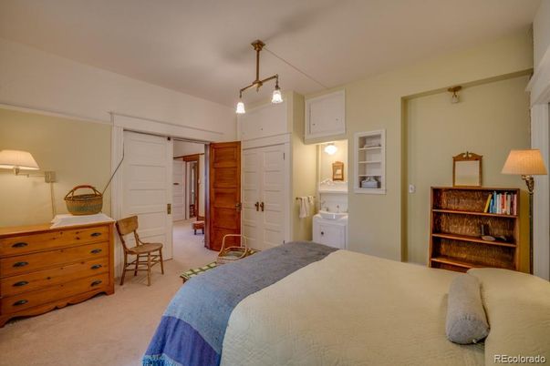 Bedroom, Interior, Pendant Lights