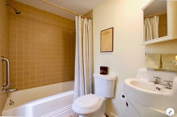 Bathroom, Interior