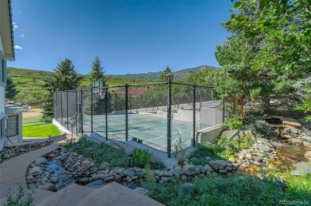 Exterior, Tennis Courts