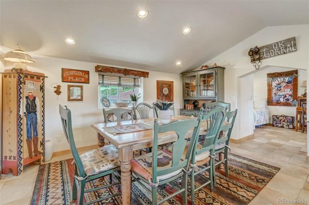 Dining room, Interior, Recessed Lighting