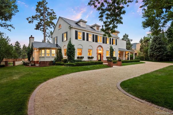 Backyard, Exterior, Facade, Georgian