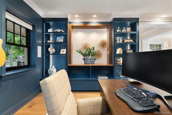 Home Office, Interior, Recessed Lighting, Wood Texture Flooring